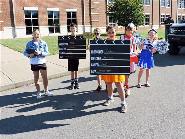 Students outside enjoying the Nolensville Homecoming Parade.